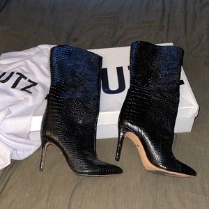 Great condition worn once